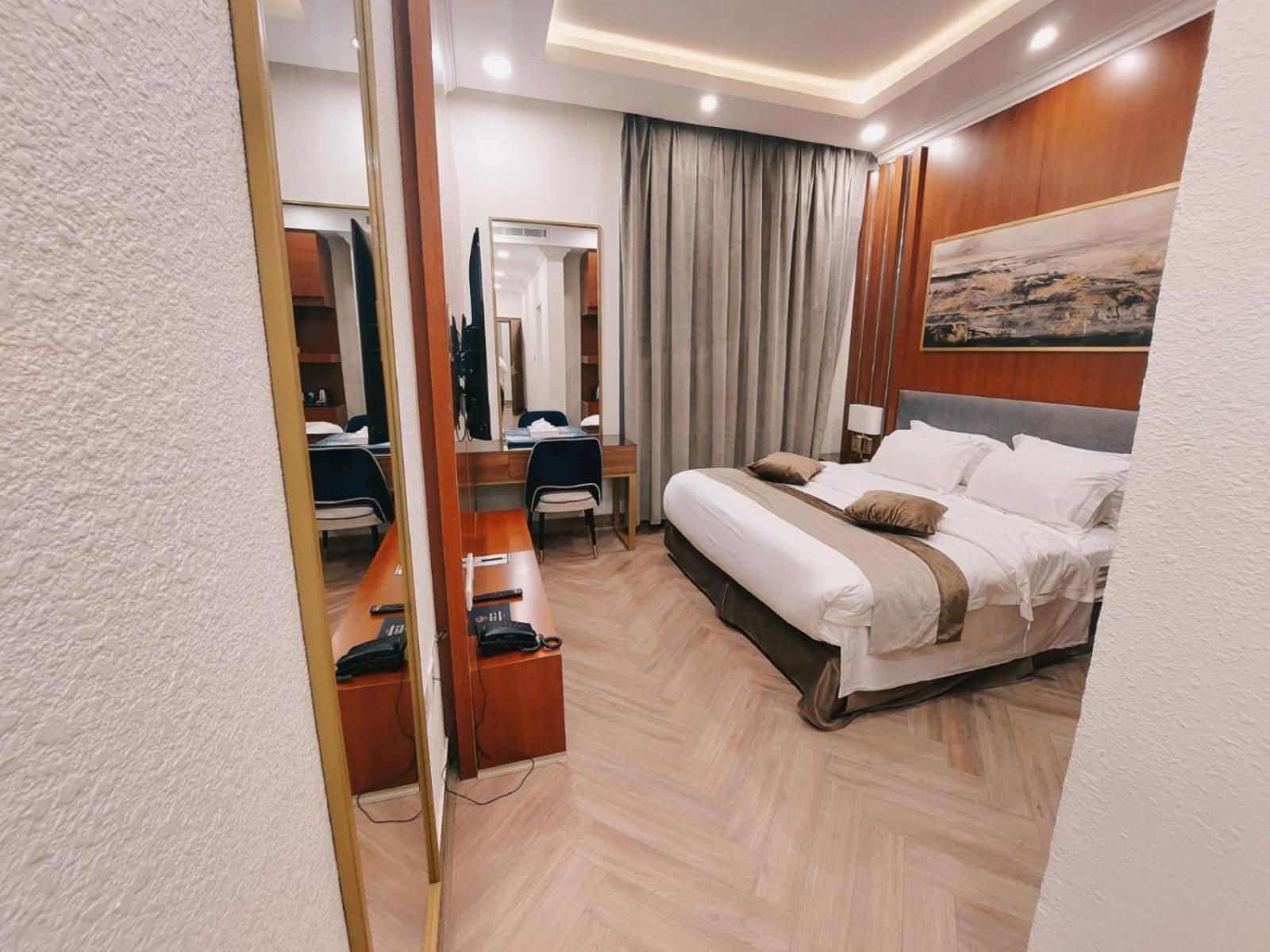 Smayah Hotel Рияд Екстериор снимка